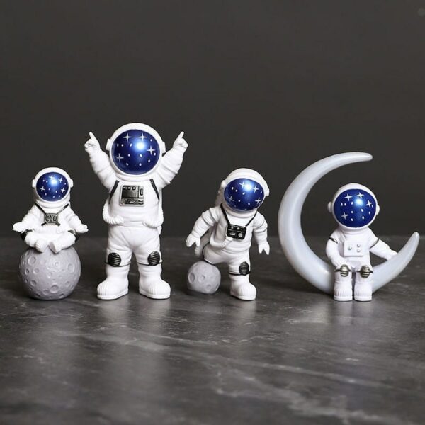Astronaut Decor Action Figures And Moon Home Decor Resin Astronaut Statue Room Office Desktop Decoration Presents 1