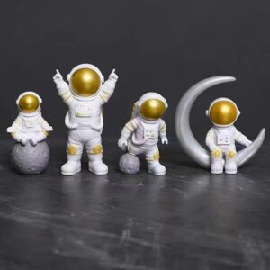 Astronaut Decor Action Figures And Moon Home Decor Resin Astronaut Statue Room Office Desktop Decoration Presents